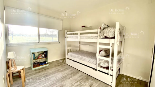 Casa 6 Dormitorios En Barrio Privado Laguna De Los Cisnes