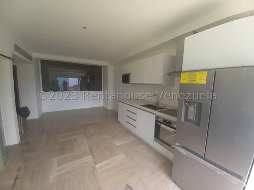 Apartamento En Alquiler El Solar Del Hatillo Cda 24-12800 Yf