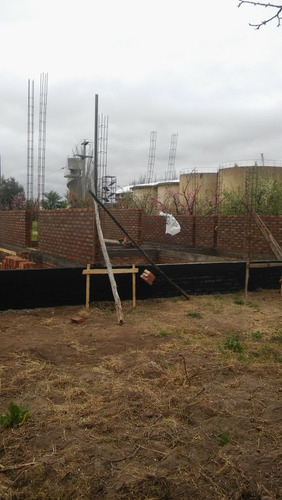 Importante Terreno Con Casa Nueva, En San Rafael Mendoza.