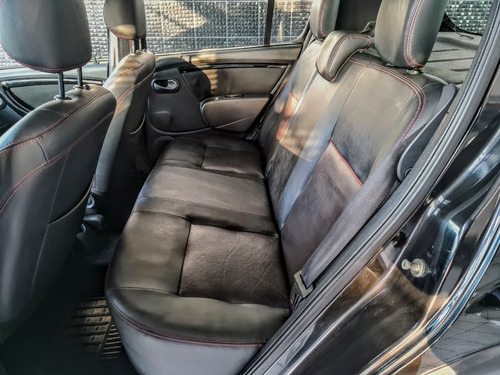 Imagem 23 de 25 de Sandero Stepway 1.6 Flex Automatico 2012