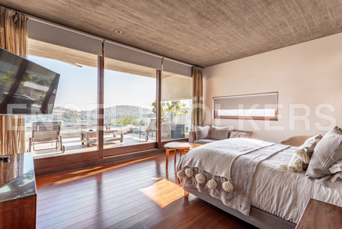 Arquitecto Mardones En Condominio Valle Escondido