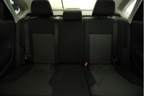 Volkswagen Vento 1.6 Confortline Mt