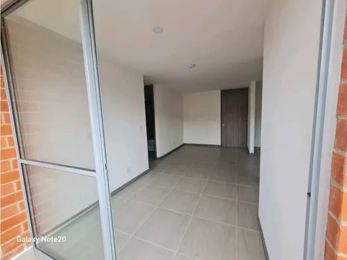Apartamento En Venta En La Colina Itagüí