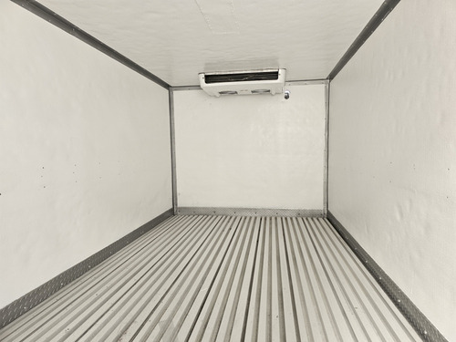 Caja Refrigerada De 4.20 Metros De Largo Para 6 Tarimas