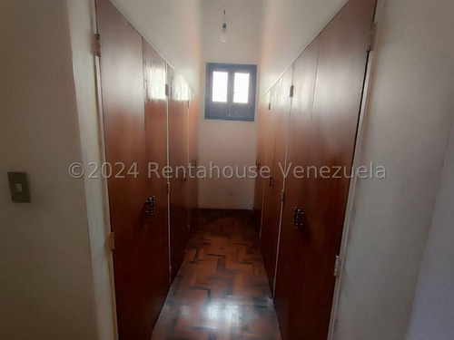 Diana C. Alquila Hermosa Casa Quinta En Trigal Norte Valencia Rc-dc 25-464