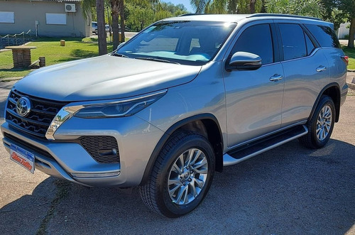Toyota Sw4 2.8 Srx 204cv 4x4 7as At