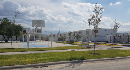 ¡inversión Inteligente! Casa En Remate Bancario En Col. Privalia Huinalá, Apodaca, Nuevo León