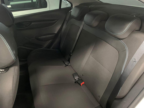 Chevrolet Onix plus JOY Plus Black Ed.1.0 8V 4p Flex Mec.