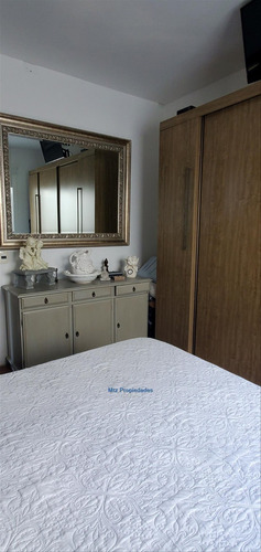 Imagen 5 de 17 de Venta - Apartamento Frente A Presidencia - Todo Reciclado