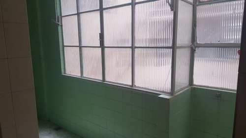 Apartamento À Venda Na Rua Rio De Janeiro, Centro, Belo Horizonte - Mg - Liv-8868