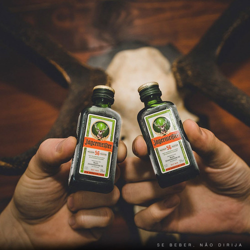 Licor Fino Alemão Jagermeister Mini 20ml Original Miniatura