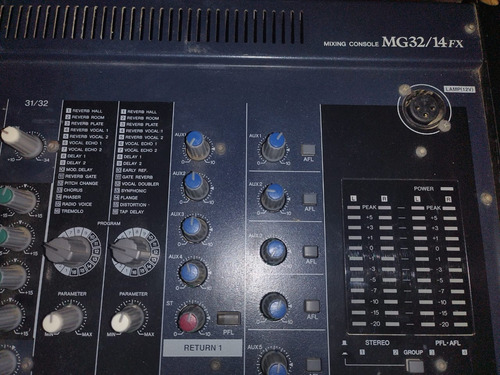 Consola Yamaha Mg32/14fx (Usado)