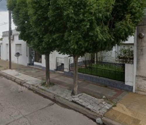 Casa En Venta - 2 Dormitorios 2 Baños - 249mts2 - Azul