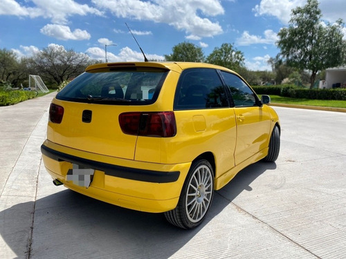 Imagen 3 de 13 de Seat Ibiza Sport Surf