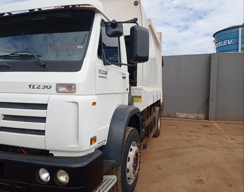 Imagem 3 de 15 de Compactador De Lixo Vw 17230 Ano 2018