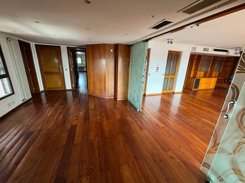 Piso Completo De Categoría En Nueva Córdoba. 3 Dorm, 5 Baños, 3 Jacuzzi   2 Cocheras Y Baulera.