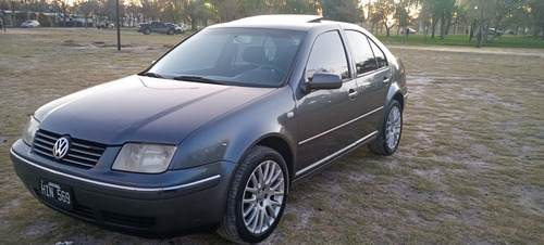 Volkswagen Bora 1.8 Highline T 180cv Cuero