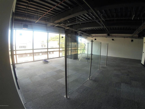Comercial En Chico(bogota) Rah Co: 21-202