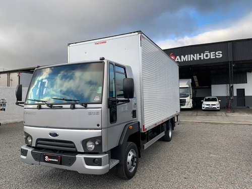 Imagem 2 de 15 de Ford Cargo 816 Ano 2017 Com Bau De 5 Metros Impecavel