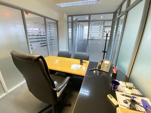 Oficina En Venta O Alquiler - Centro, Av Corrientes - 3 Cocheras 670m2, Posibilidad De Dividir