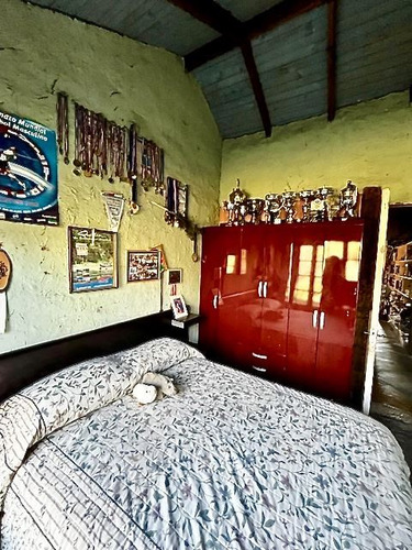 Casa En Venta De 4 Dorm. Curimon En San Felipe.