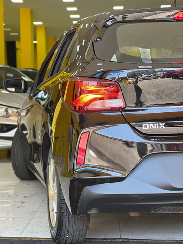 Chevrolet Onix 1.0 Lt 5p