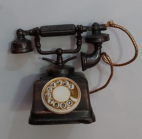 Imagen 1 de 10 de Sacapuntas Antiguo Años 70 Modelo Telefono Nuevo