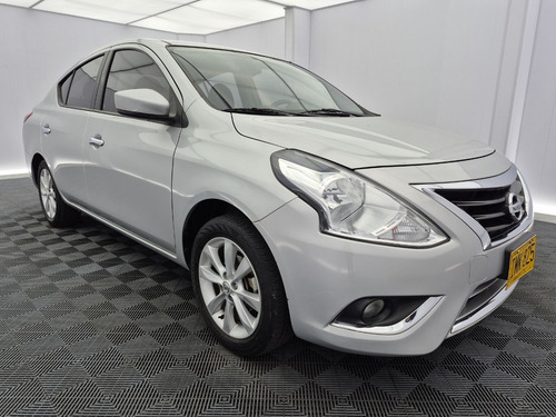 Nissan Versa 1.6 Advance