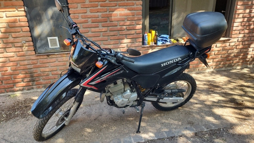 Imagen 11 de 25 de Moto Honda Tornado Xr 250 2016 7300 Km Impecable Original !!