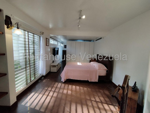 Apartamento En Venta En Los Palos Grandes Piscina Remodelado