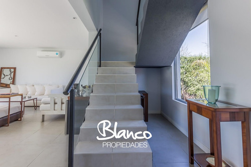 Casa En Alquiler En La Lomada, Pilar - Impecable Estado!
