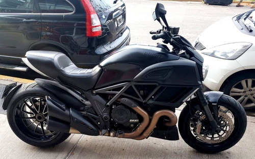 Imagen 2 de 5 de Ducati Diavel