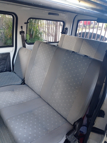 Imagen 6 de 9 de Chevrolet N300 Move Panel Busito