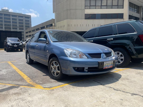 Mitsubishi Lancer Glx Año 2015