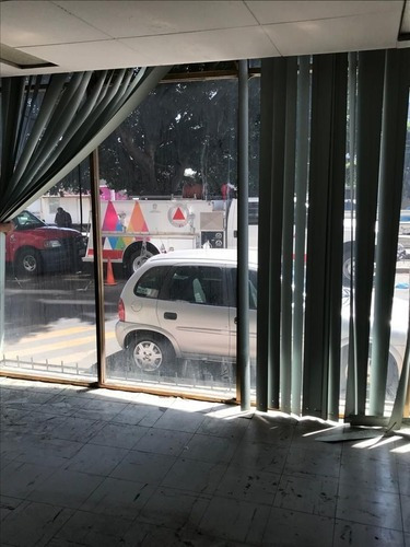 Local Comercial Frente Al Toreo.