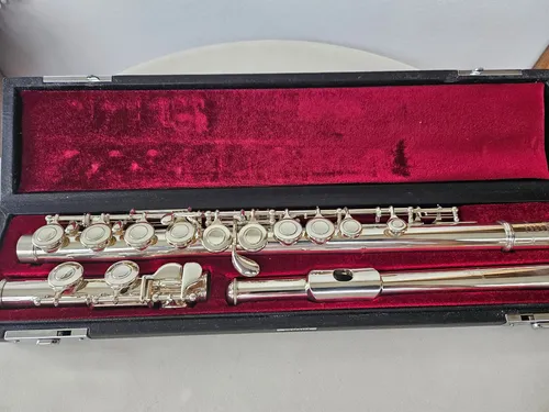 Flauta Transversal Yamaha Yfl-411 Prata Maciça | MercadoLivre