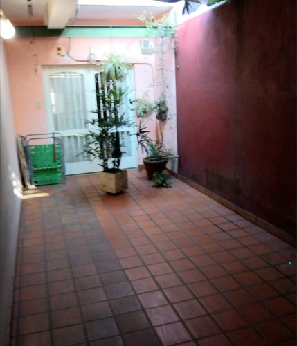 Venta De 2 Locales Y Vivienda De 4 Amb S/lote De 327 M²