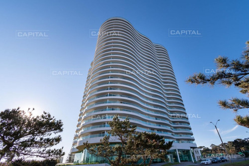 Imagen 14 de 17 de Venta Departamento Dos Dormitorios Primera Linea Punta Del Este - Punta Del Este Mansa