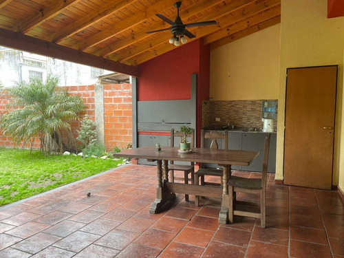 Imagen 22 de 26 de Casa - Ituzaingó