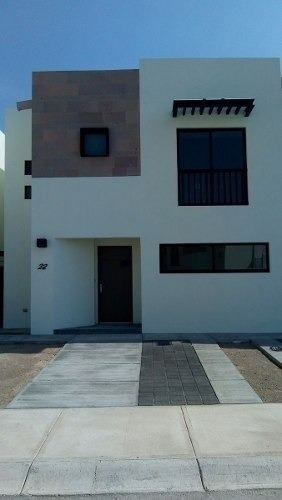 Imagen 3 de 13 de Preciosa Casa En El Refugio, Estrena! 3 Recámaras, 3.5 Baños