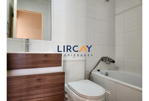 Departamento En Arriendo En Avda. Lircay, Frente Utal.