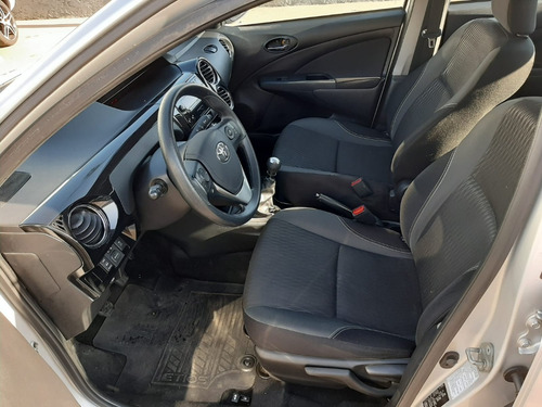 Imagem 8 de 15 de Toyota Etios Sedam X Plus 1.5