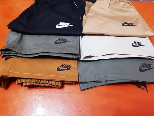 bermuda nike gabardina