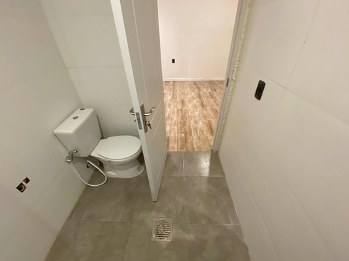 Apartamento Monoambientes En Alquiler Tres Cruces // Cordon