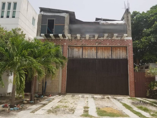 Imagen 2 de 10 de Bodega En Venta Sobre Avenida Ideal Para Atención Al Publico O Como Bodega P3303