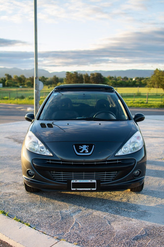 Peugeot 207 2010 1.6 Xt