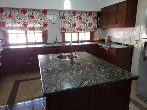 Imagen 10 de 30 de Casa En Venta 5 Ambientes Martinez