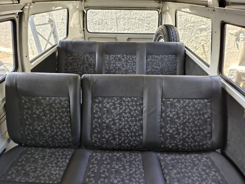 Volkswagen Kombi 1.6 STD 8V GASOLINA 3P MANUAL