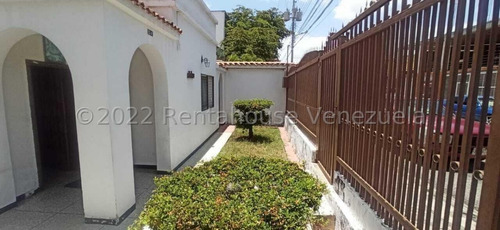  Jl/  Bella Casa/2 Niveles  En Venta. Zona Este Barquisimeto  Lara, Venezuela, Jose López /9 Dormitorios  5 Baños  467 M² 