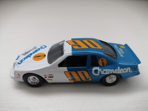 Racing Collectables #90 Junie Donlabey Ford Thunderbird 1:64 Azul (Usado)